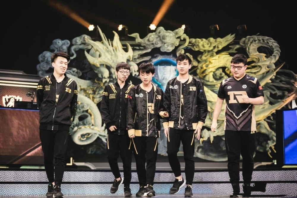 开云体育在线-BDS鏖战G2，Uzi送出助攻