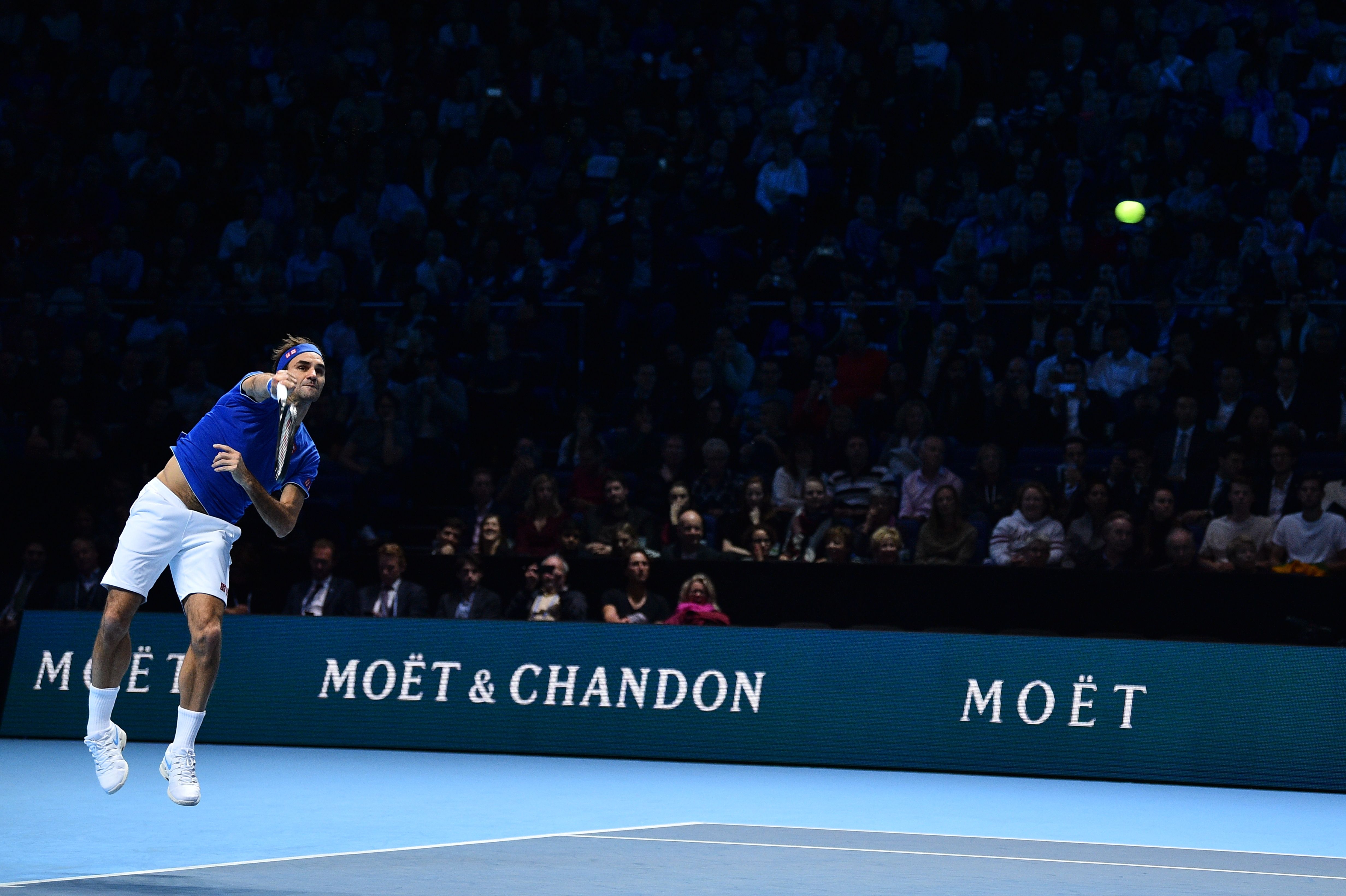 欧洲网球队绝杀世界网球队，费德勒关键制胜的简单介绍