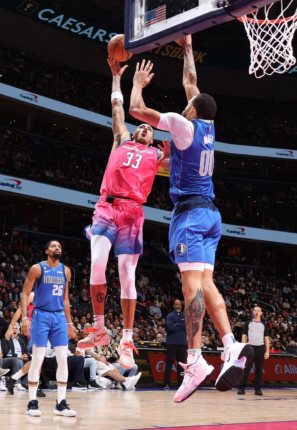 开云官方app入口-关于湖人B队完胜菲律宾男篮，凯尔·库兹马完成帽子戏法的信息