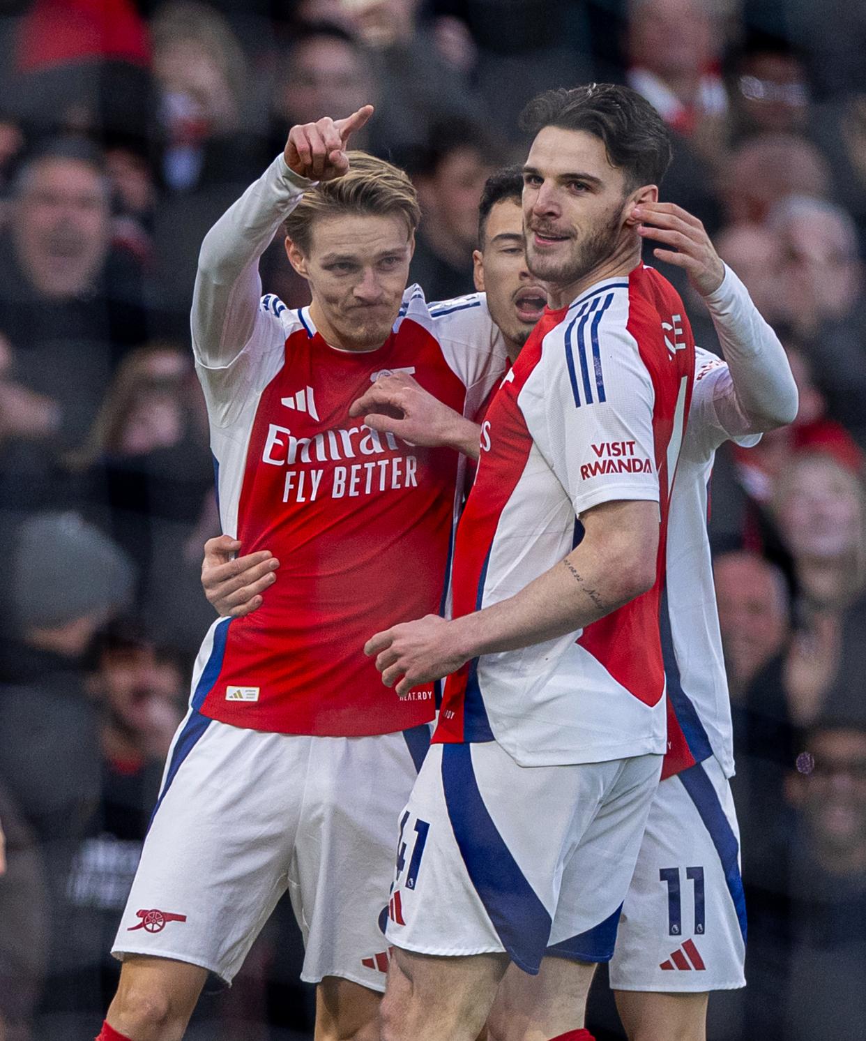 开云体育入口-关于阿森纳碾压曼城,范佩西关键制胜的信息