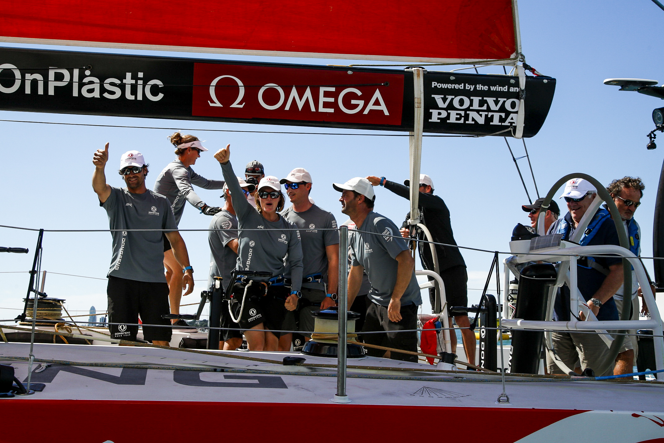 苏格兰队实现逆袭，晋级强，狂欢庆祝的简单介绍