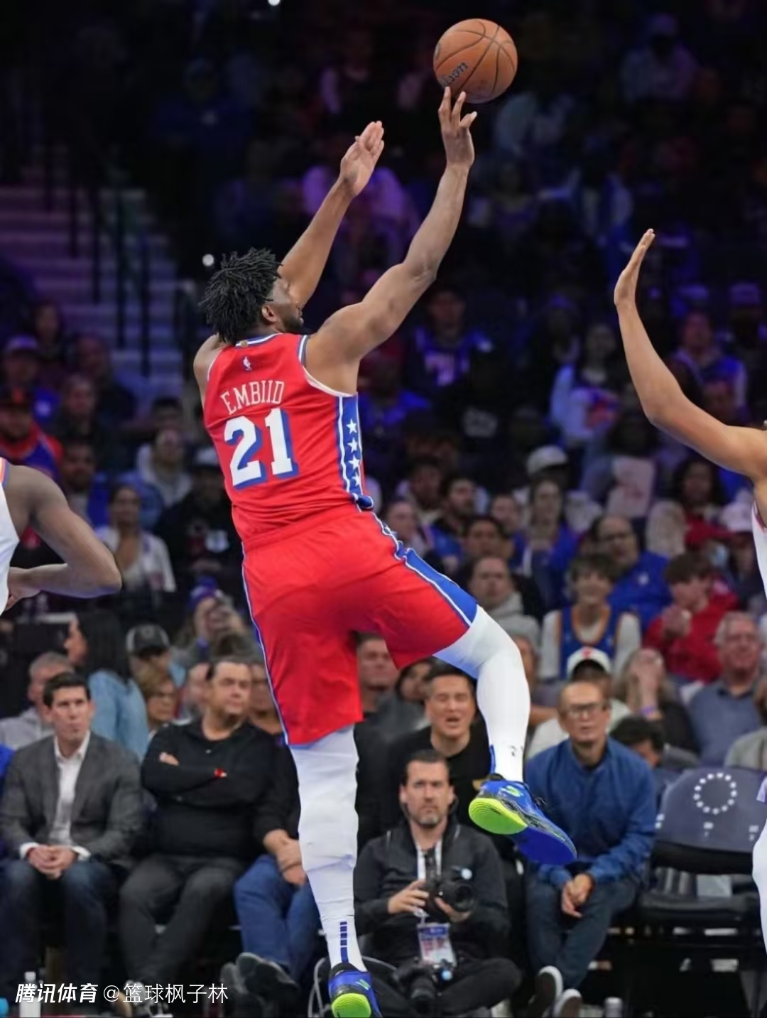 开云体育官方网站-包含广东队险胜76人,恩比德状态火热的词条